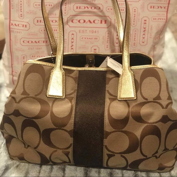 Coach Handbags - Coach purse
